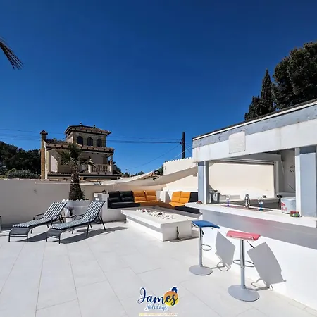 Welcoming 3 Bedroom With Private Pool Lb10 Торевьиа