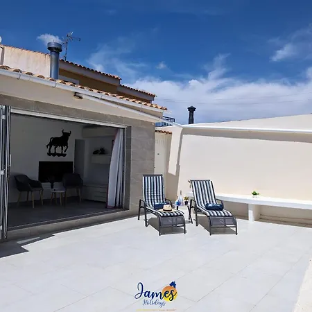 Welcoming 3 Bedroom With Private Pool Lb10 *