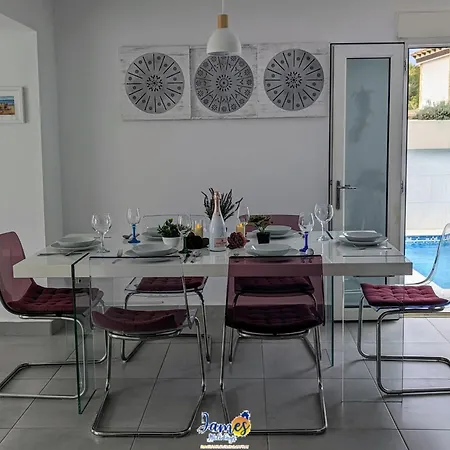 Welcoming 3 Bedroom With Private Pool Lb10 Вилла *